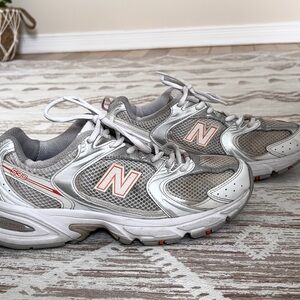 New Balance 530 grey/silver/orange Sneakers Size 6